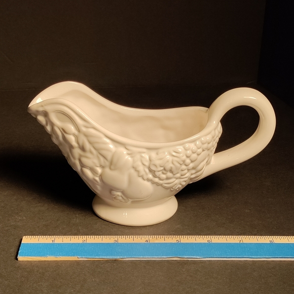 GREAT GATHERING GRAVY BOAT⭐ - Picture 7 of 10